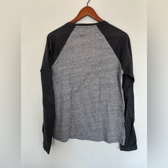 Le 31 Casual Gray and Black Raglan Tee size medium - Picture 3 of 6